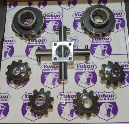 Standard Open Spider Gear Kit Ford 9 Inch 28 Spline 4-Pinion Design 9 Inch Ford 4-Pinion 28 Spline Std Yukon Gear